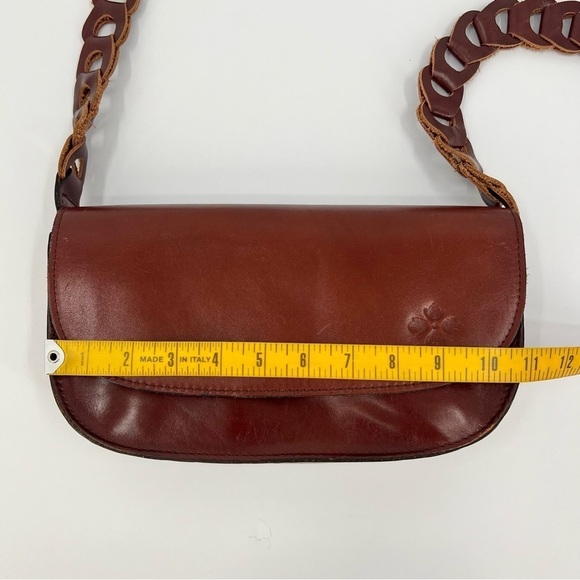 Patricia Nash Chelsey Chainlink Leather Crossbody Bag in British Tan - Picture 11 of 14